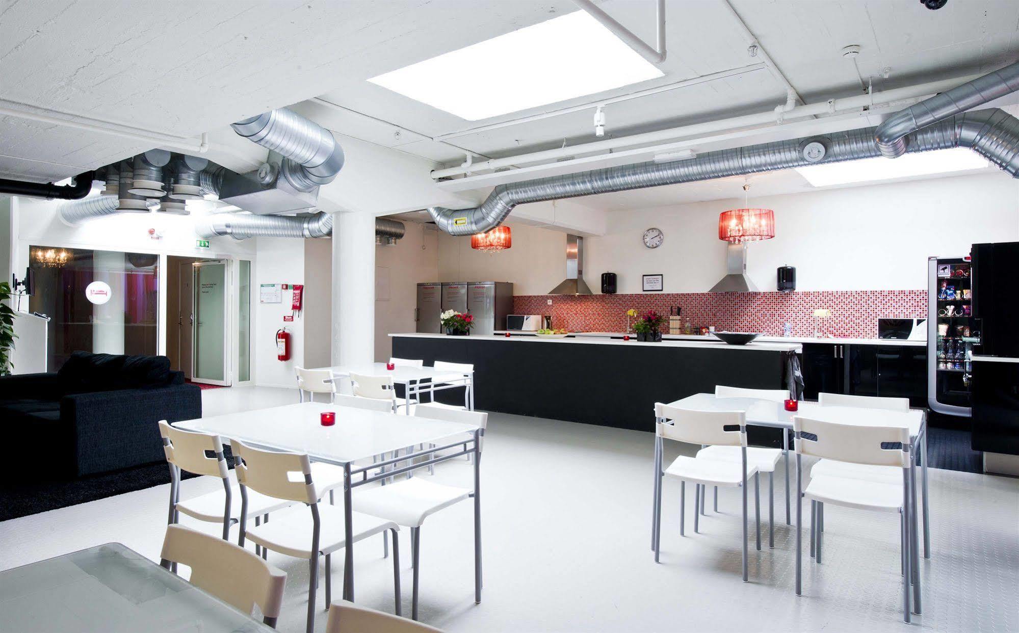 Stockholm Hostel Экстерьер фото